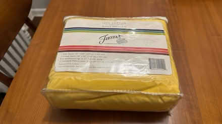 Photo of free Yellow Fiesta Queen Bed Sheet Set (Logan Circle) #1