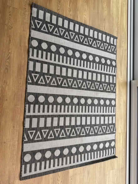 Photo of free Rug (Waterlooville PO8) #1