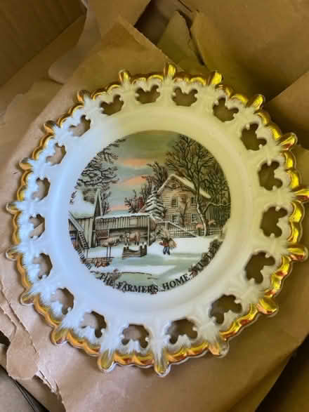 Photo of free Display plates (Hoo Rochester ME3) #3