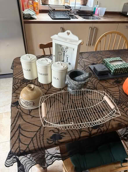 Photo of free Assortment of kitchen items (Wakefield, St. John’s WF1) #1