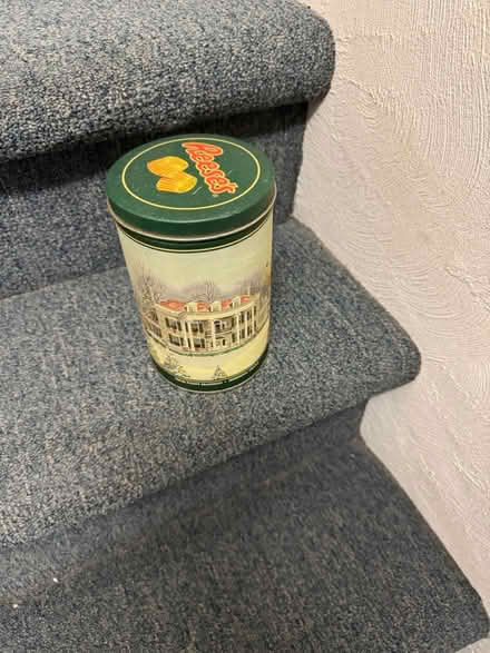 Photo of free Reese’s tin (West Bristol) #1