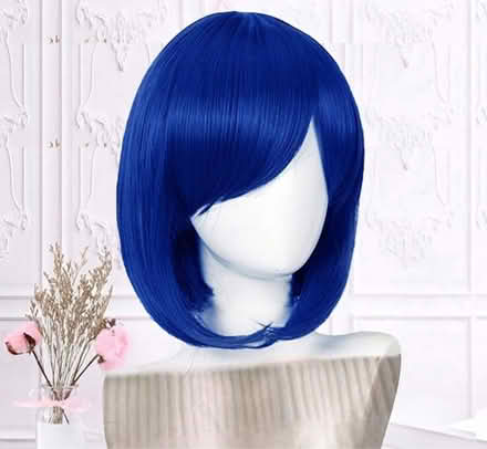 Photo of blue short wig (Oakland) #1