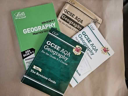 Photo of free Geography GCSE revision books AQA (Pembury TN2) #1