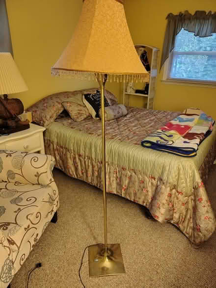 Photo of free Floorlamp (Point Pleasant) #1