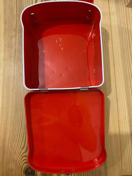 Photo of free A tin for a sandwich/ lunch box (W3) #3