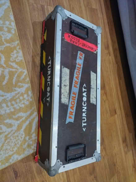 Photo of free Guitar pedal board/flight case (Ringmer BN8) #2