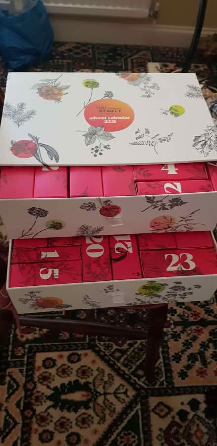 Photo of free advent gift box...empty (Friday Bridge PE14) #2