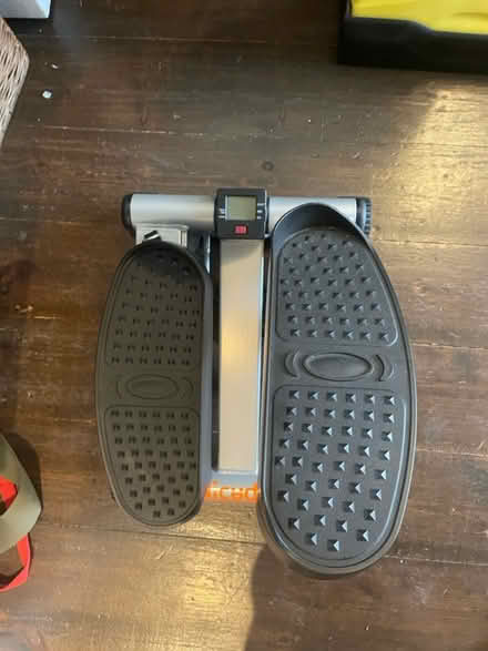 Photo of free Nice day stepper (Dorney Reach SL6) #1