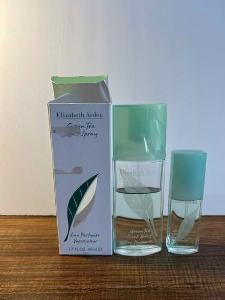 Photo of free Elizabeth Arden perfume sprays (Owings Mills,MD) #1