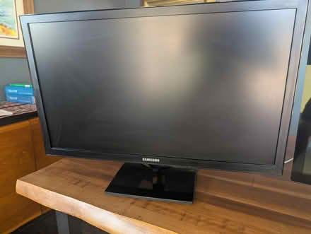 Photo of free two 27' computer monitors (Terra Vista Way and Pierce Ave) #2