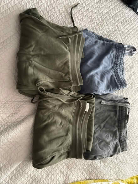Photo of free X4 pairs XL regular cargo joggers (Chatham) #1