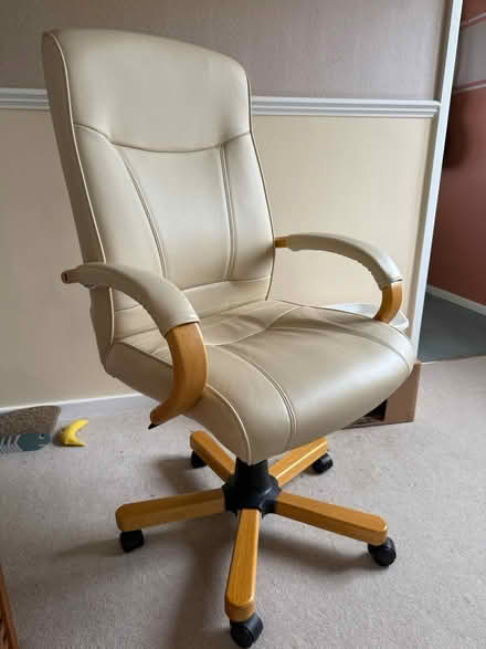 Photo of free Office swivel chair (Nettleham near Lincoln Ln2 2tn) #2