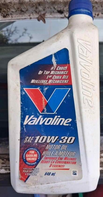 Photo of free Car motor oil (St. Clair-Christie) #1