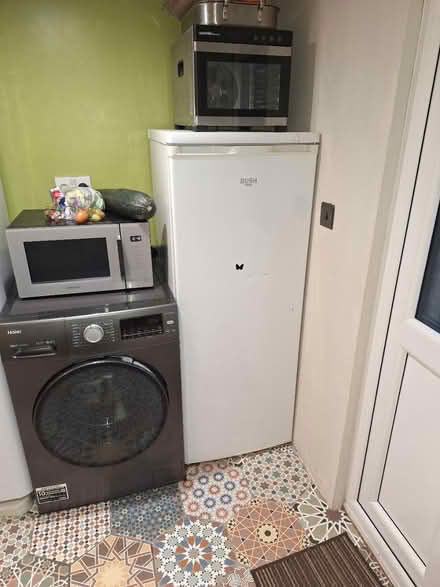 Photo of free Feezer (Cliburn CA10) #1