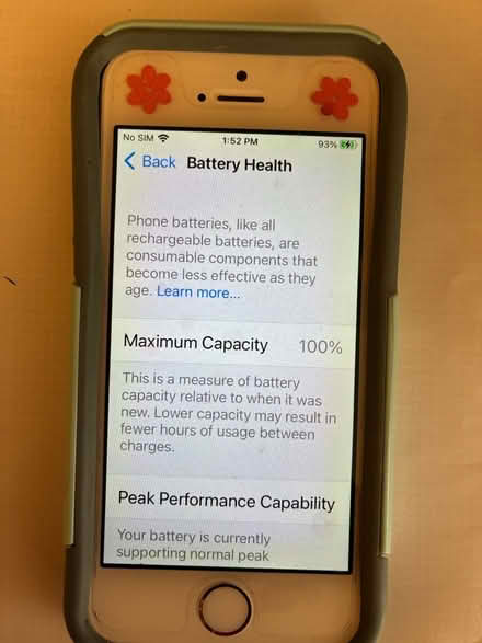 Photo of free iPhone SE 1st edition (Burnhamthorpe and Tomken) #4