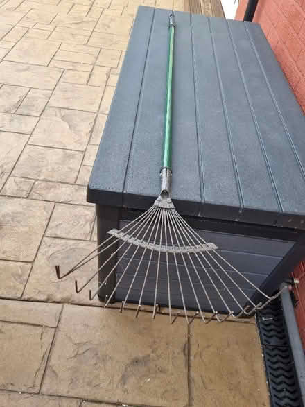 Photo of free garden leaf rake (Longley S5) #2