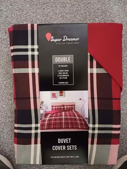 Photo of free Duvet cover and pillow cases (Hollybush NP44) #1