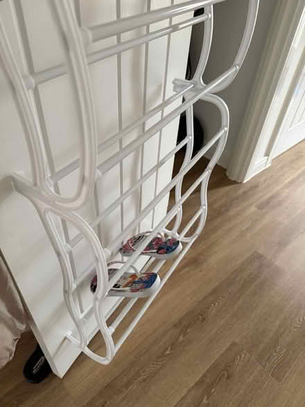 Photo of free Shoe rack (RG30) #2