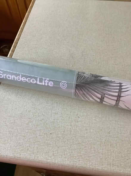 Photo of free Giraffe and monkey wallpaper (Balerno EH14) #1