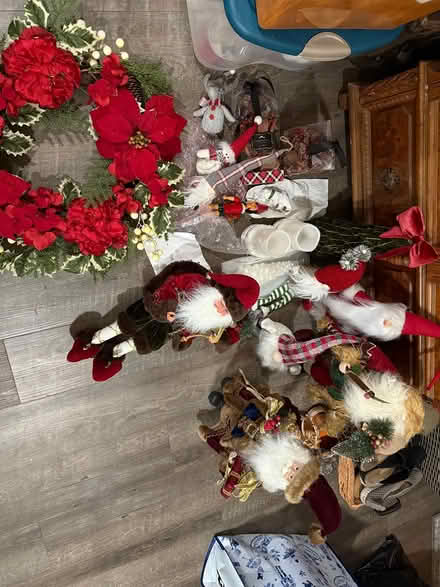 Photo of free bag of miscellaneous Xmas Deco (Marysville) #1