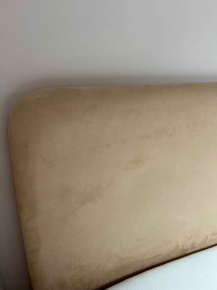 Photo of free Bed headboard (SE15) #2