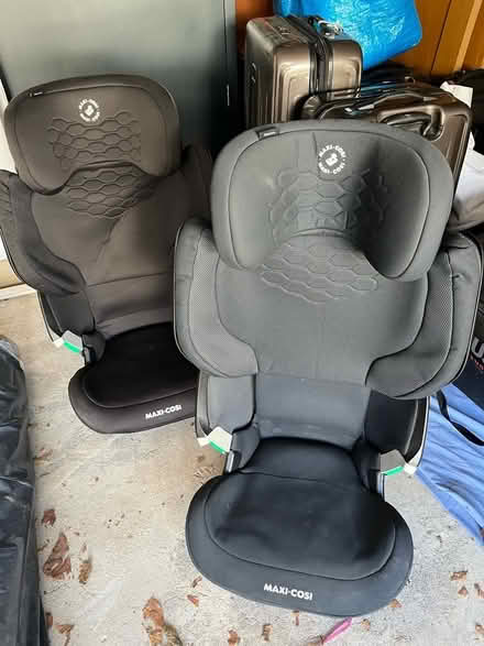 Photo of free Isofix Maxi cosi car seats x 2 (Bridgnorth WV15) #1