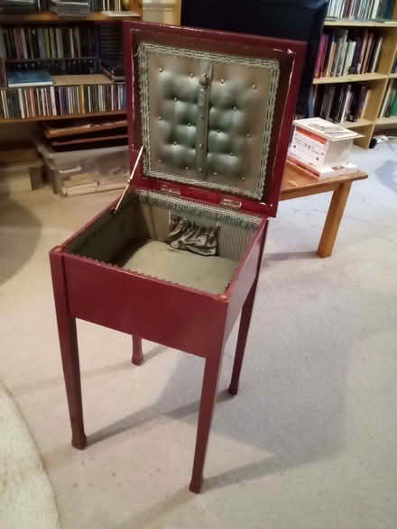 Photo of free Square Chest on Legs with Hinged Lid (Tottenham N15) #2