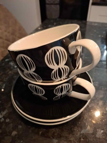 Photo of free Set of large mugs and saucers (Hastings TN34) #1