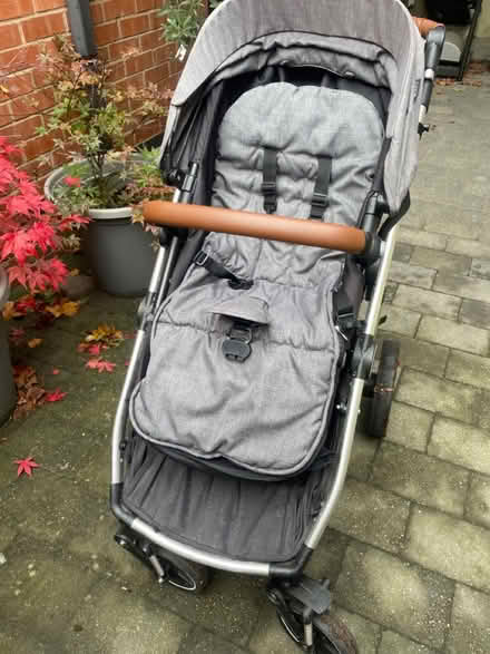 Photo of free CUGGI pram (Sherwood NG5) #3