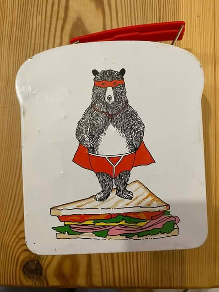 Photo of free A tin for a sandwich/ lunch box (W3) #2