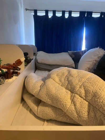 Photo of free Bunkbeds (L26) #4