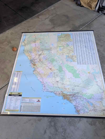 Photo of free large California wall map (Terra Vista Way and Pierce Ave) #1