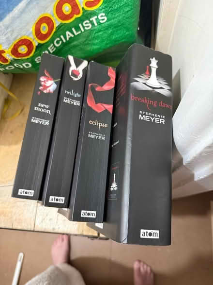 Photo of free 4 books Twighlight (Carshalton SM5) #1