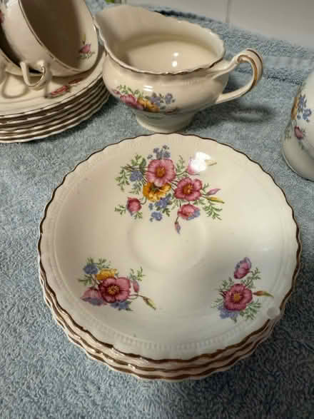 Photo of free Alfred Meakin Vintage tea set (Carshalton SM5) #4