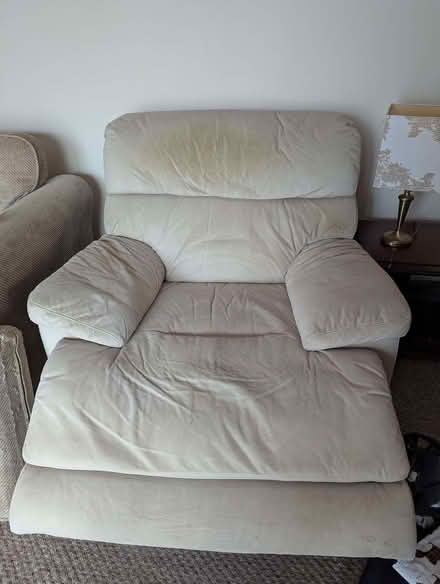 Photo of free Electric recliner (Hildenborough TN11) #1