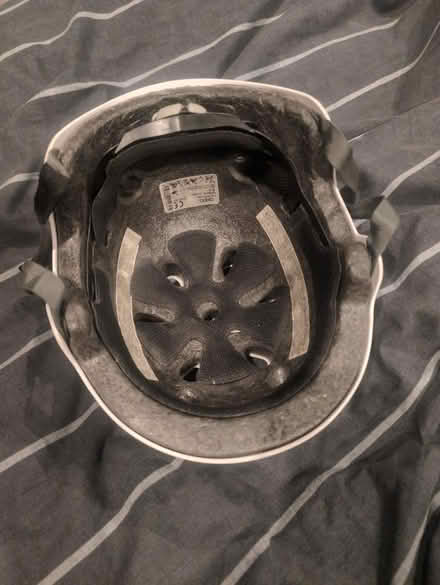 Photo of free Skateboard helmet 55-58cm (SE27) #4