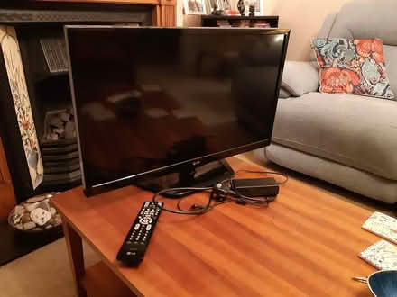 Photo of free tv - 29" (Reigate RH2) #1