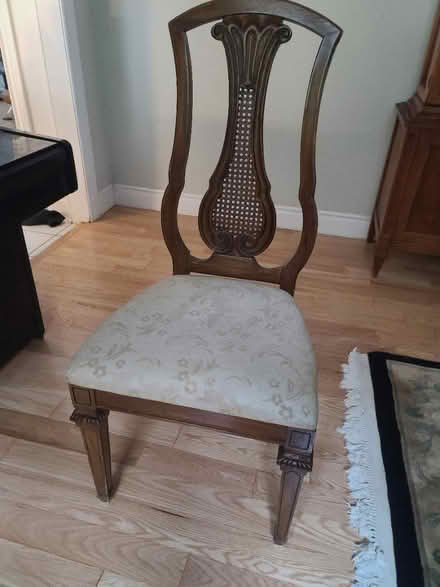 Photo of free Chair (Mississauga Ontario Canada) #1