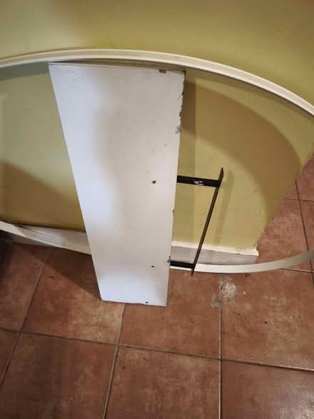 Photo of free Floating Shelf (Coulsdon, CR5) #1