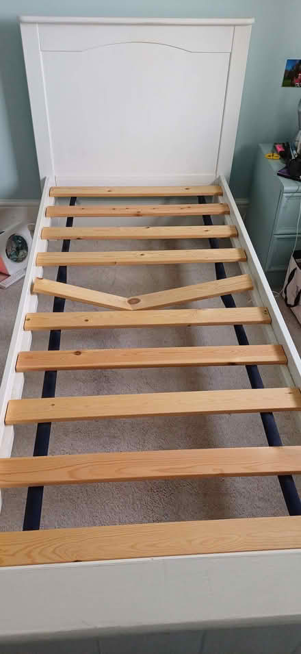 Photo of free Single bed, one damaged slat but in working order (Little Heath RG31) #1
