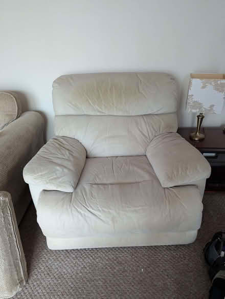 Photo of free Electric recliner (Hildenborough TN11) #2