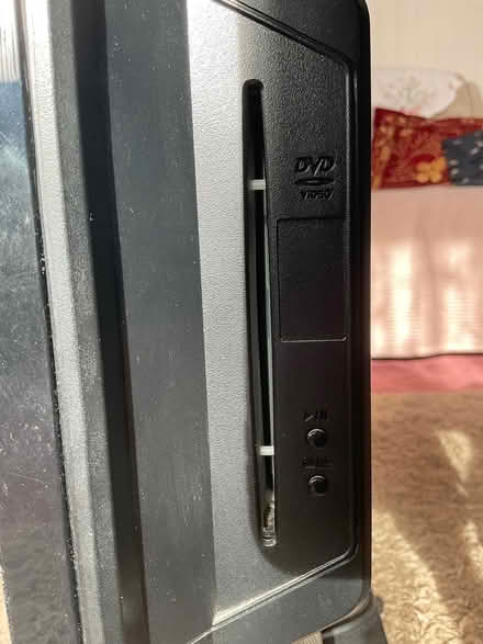 Photo of free Toshiba 31 inch TV (Eastwood SS2) #3