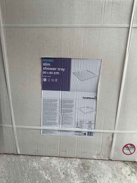 Photo of free B&Q Shower Tray in box (Sunnyhurst, Darwen (BB3)) #1