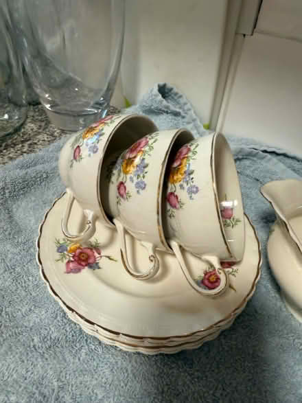 Photo of free Alfred Meakin Vintage tea set (Carshalton SM5) #2