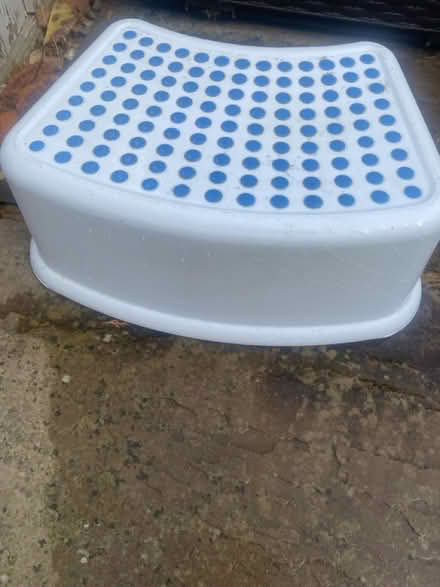 Photo of free Small stool (AL3 St Albans) #1