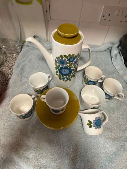 Photo of free Alfred Meakin vintage coffee set (Carshalton SM5) #1