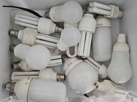 Photo of free Fluorescent lamps (Honiton EX14) #2