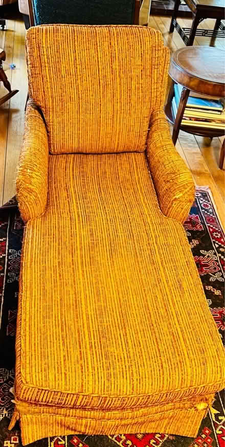 Photo of free Chaise Lounge - Well Built (Central Alameda) #1