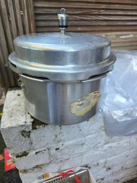 Photo of free Cooker pot (Forest gate E7) #1