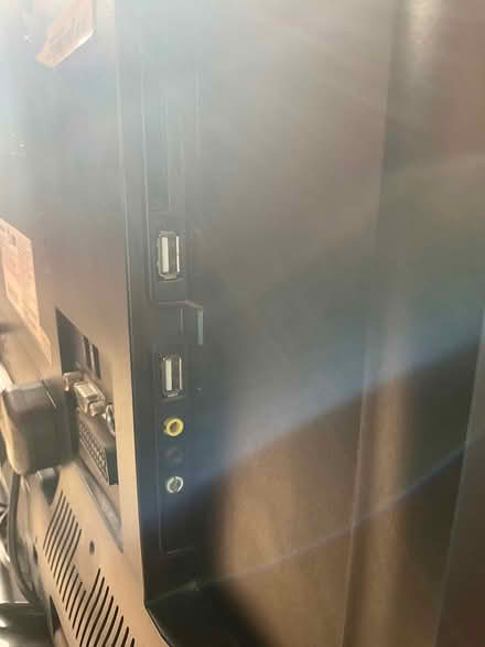 Photo of free Toshiba 31 inch TV (Eastwood SS2) #4